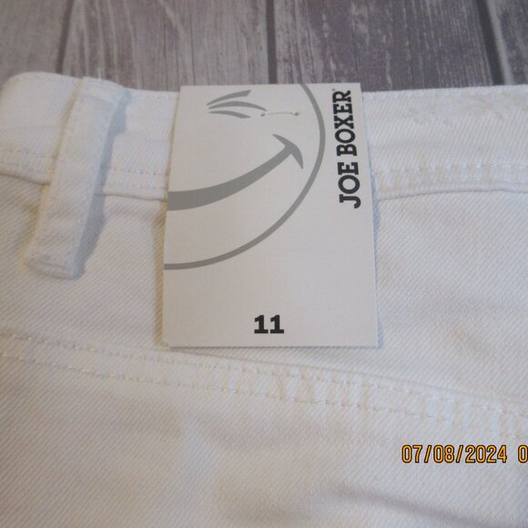 VINTAGE~ JOE BOXER WHITE DISTRESSED ~CROCHET LACE JEAN SHORTS JUNIORS SIZE 11 - Picture 6 of 9